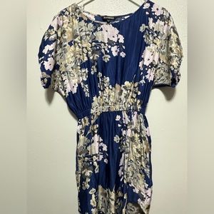 EXPRESS Floral dress - size XS